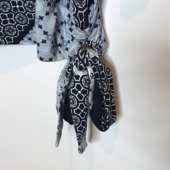 Cato Women’s Draped Wrap Geometric Long Sleeve Side Tie Blouse Top PLUS 22/24W - Picture 8 of 11